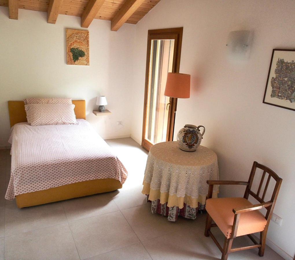 Valle B&B Castelgomberto Экстерьер фото